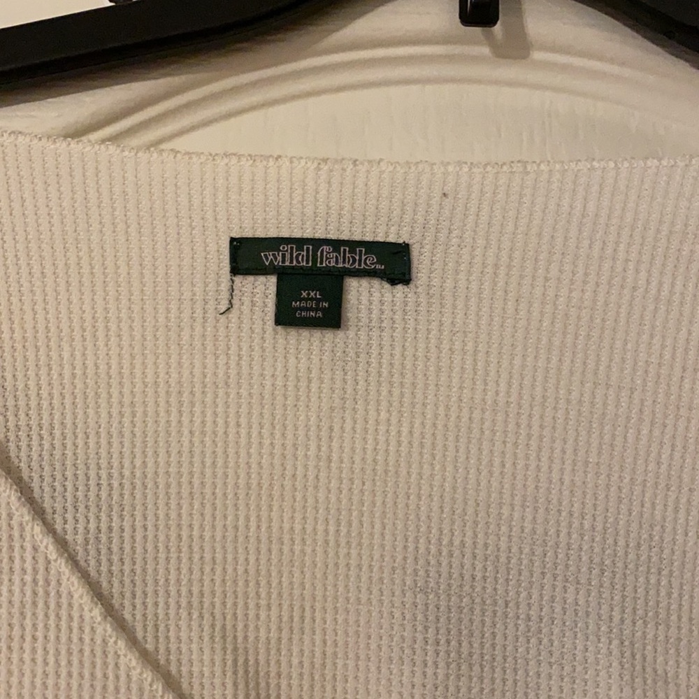 blouse - Picture 3 of 3